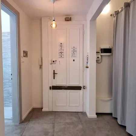 Apartment Testi 3 *